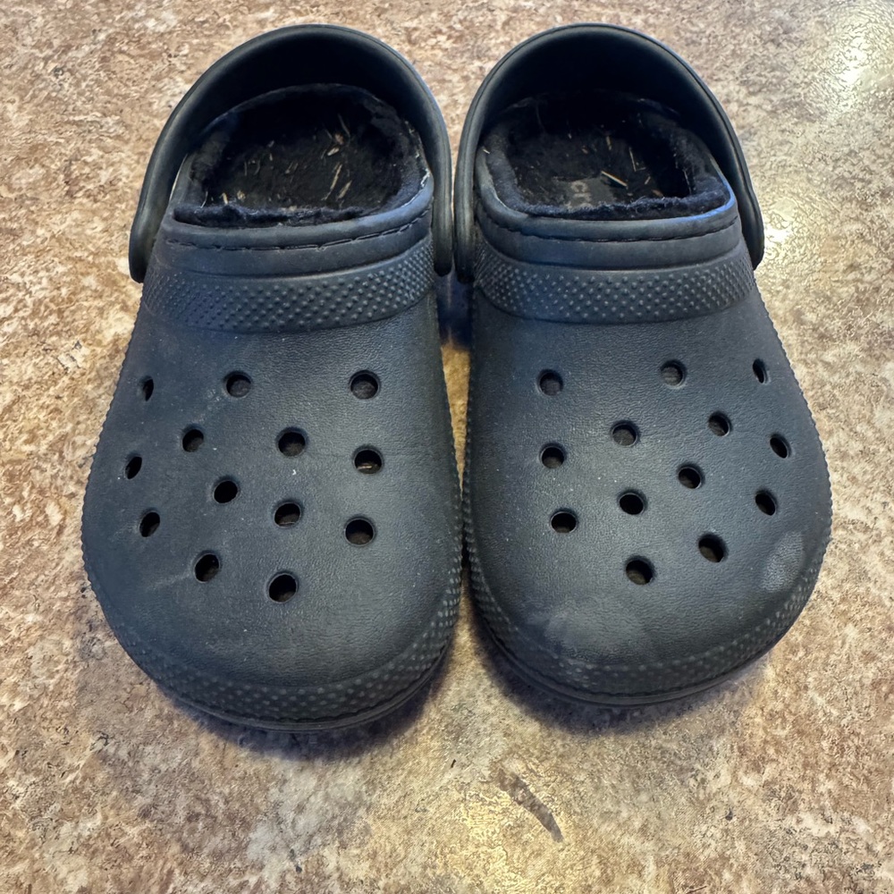 Toddler Black Crocs